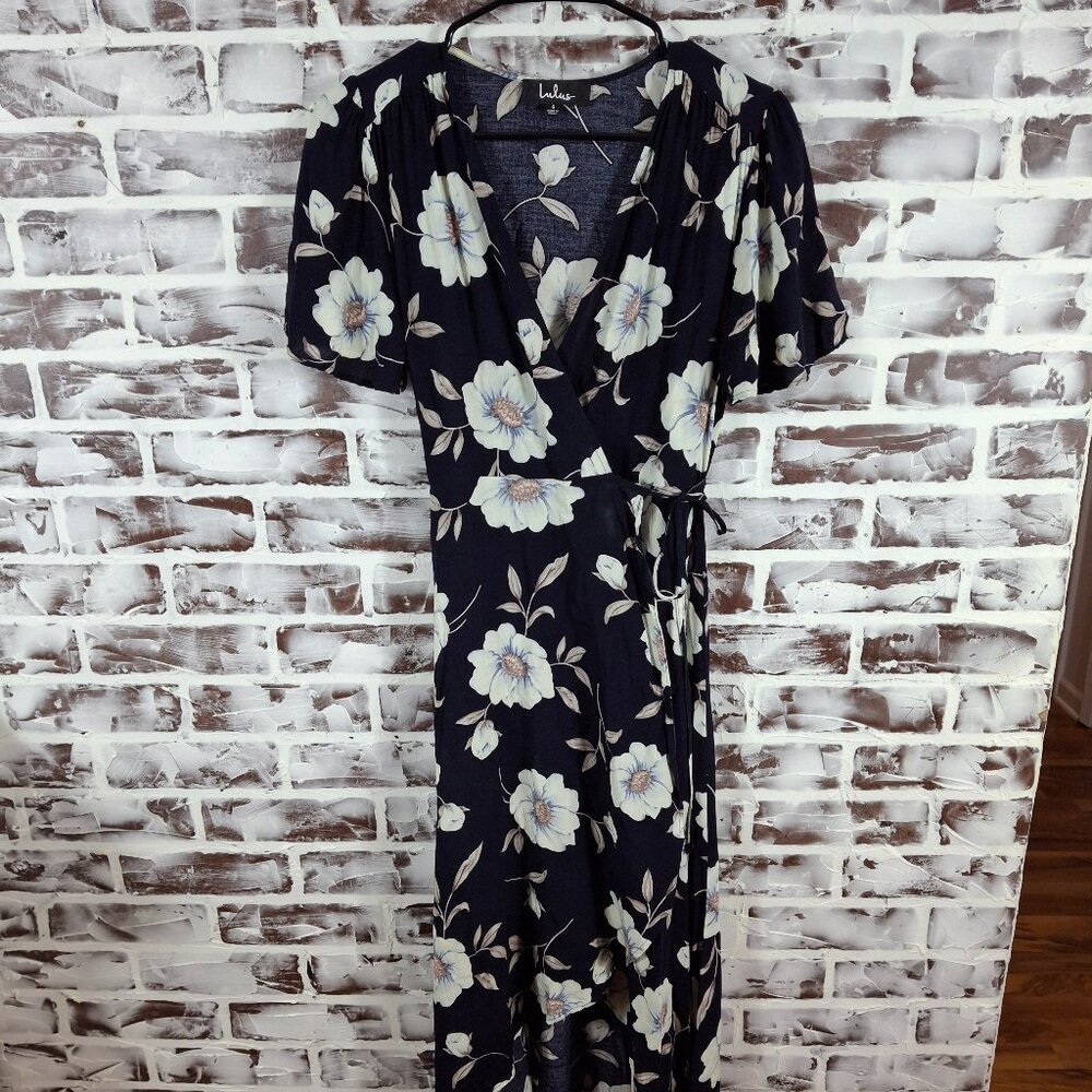 Lulus Small Wrap Dress Maxi Black White Floral Short Sleeves